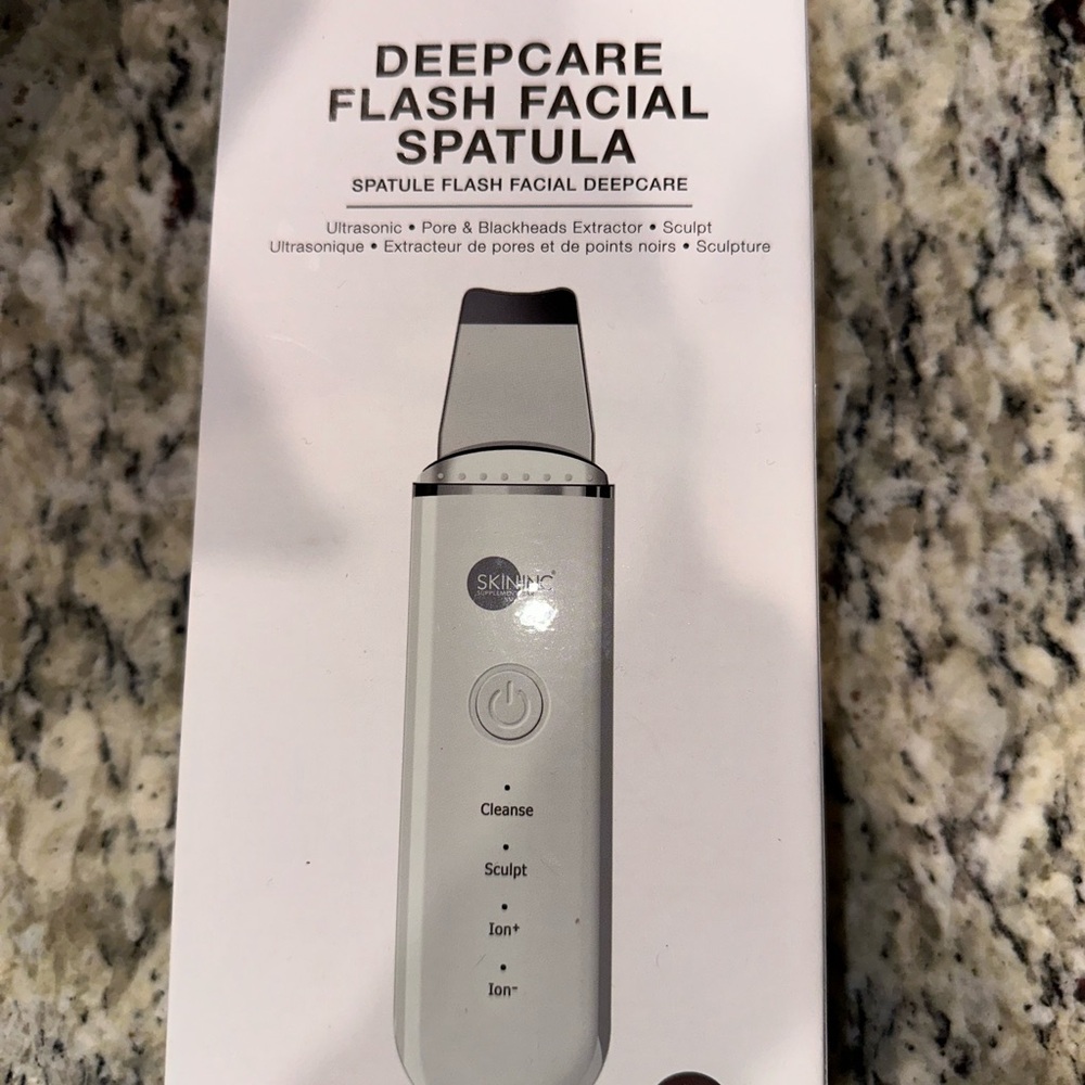 Skinstar Gray Flash Facial Spatula